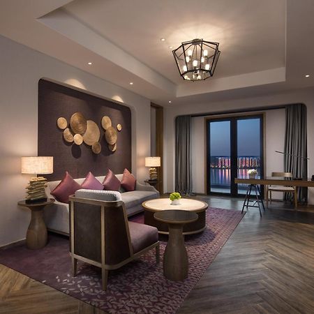 Crowne Plaza Qingdaoorientalmoviemetropolis By Ihg Hotel Ngoại thất bức ảnh