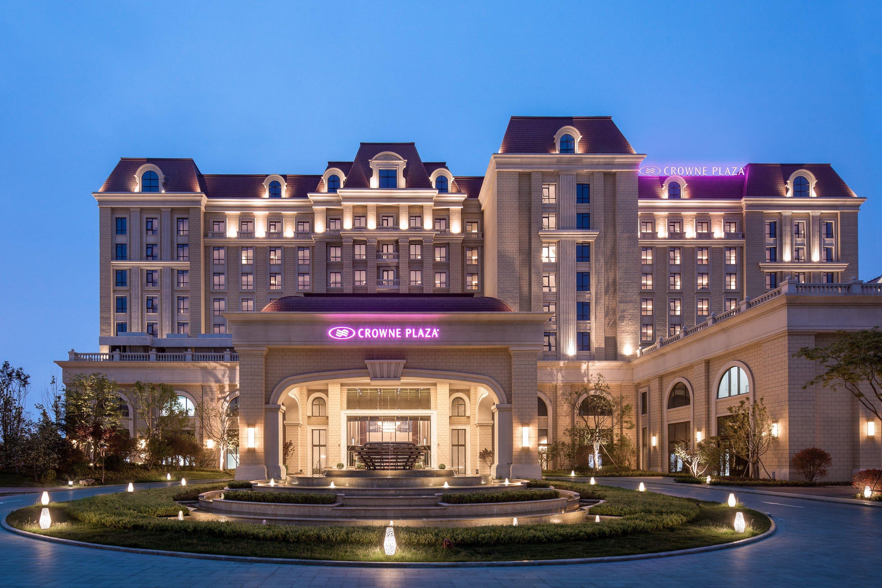Crowne Plaza Qingdaoorientalmoviemetropolis By Ihg Hotel Ngoại thất bức ảnh