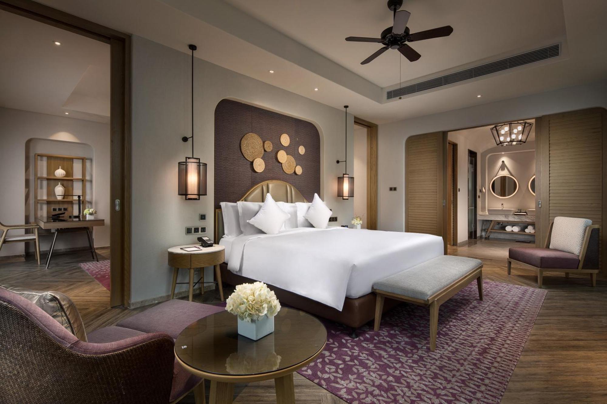 Crowne Plaza Qingdaoorientalmoviemetropolis By Ihg Hotel Ngoại thất bức ảnh