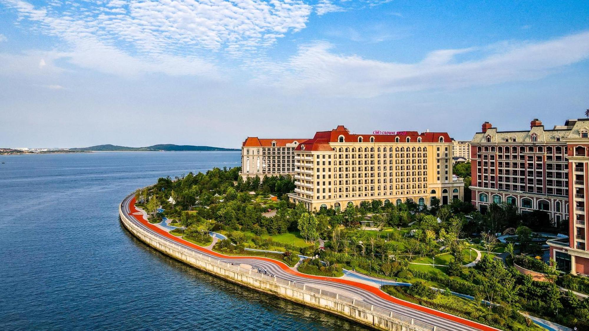 Crowne Plaza Qingdaoorientalmoviemetropolis By Ihg Hotel Ngoại thất bức ảnh