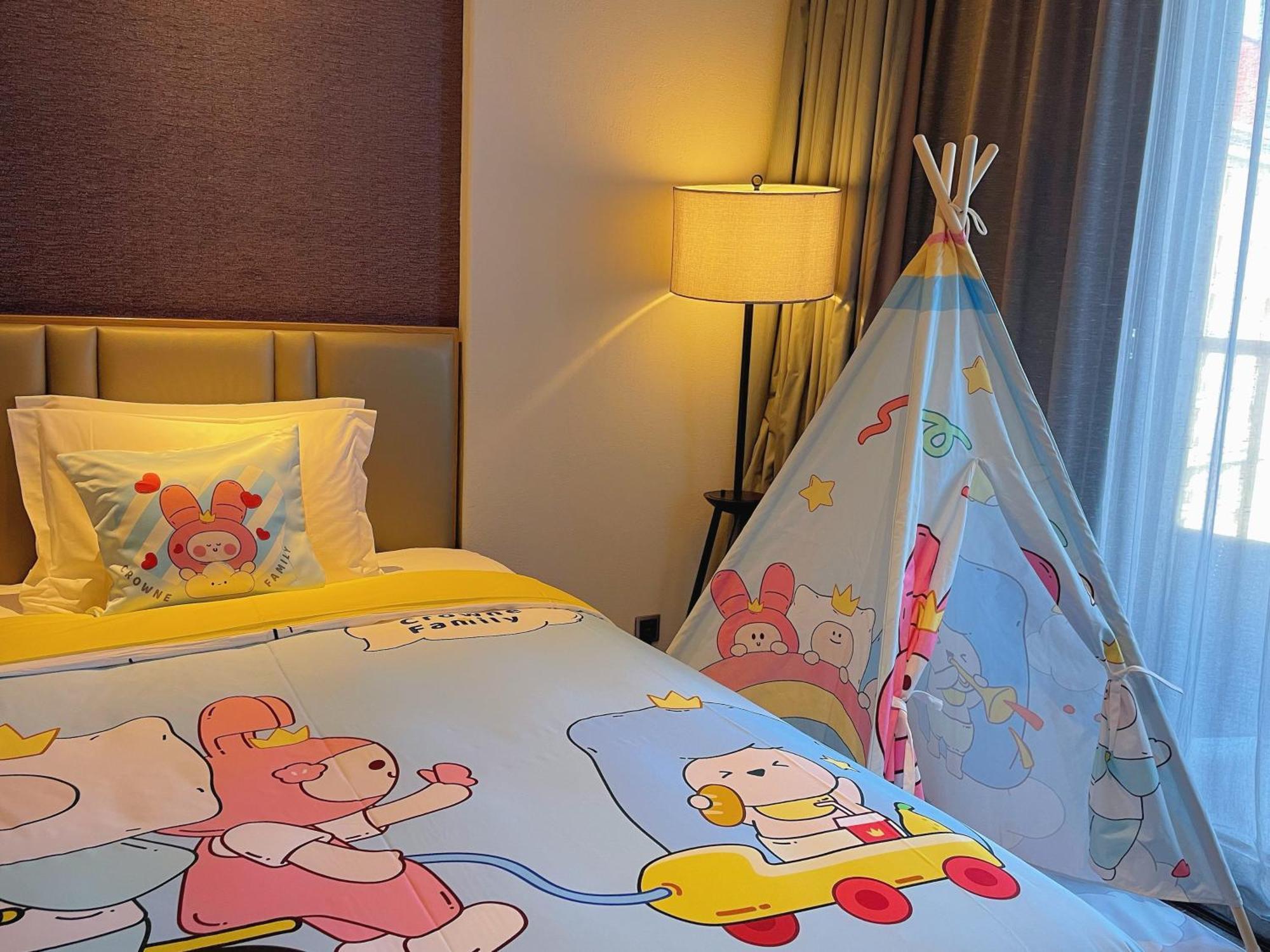 Crowne Plaza Qingdaoorientalmoviemetropolis By Ihg Hotel Ngoại thất bức ảnh