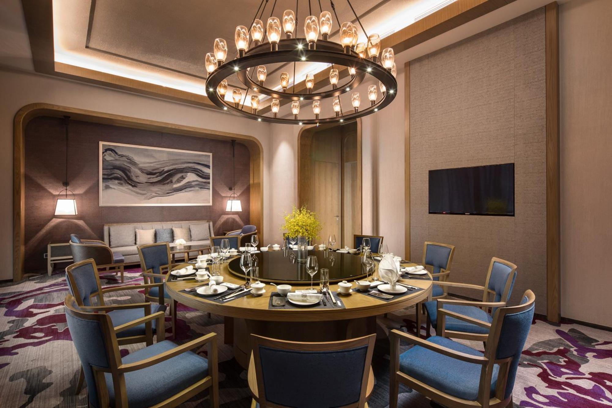 Crowne Plaza Qingdaoorientalmoviemetropolis By Ihg Hotel Ngoại thất bức ảnh