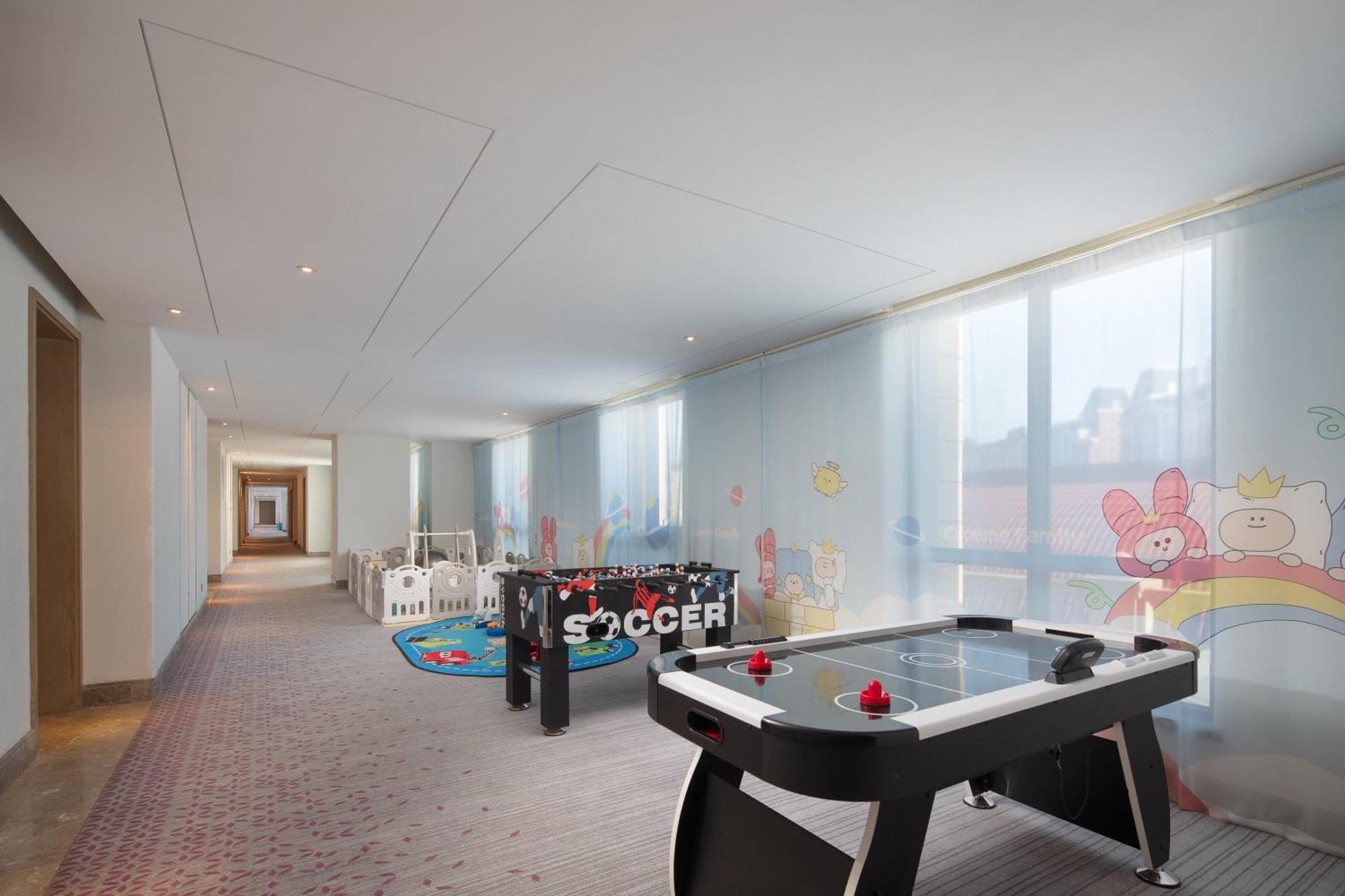 Crowne Plaza Qingdaoorientalmoviemetropolis By Ihg Hotel Ngoại thất bức ảnh
