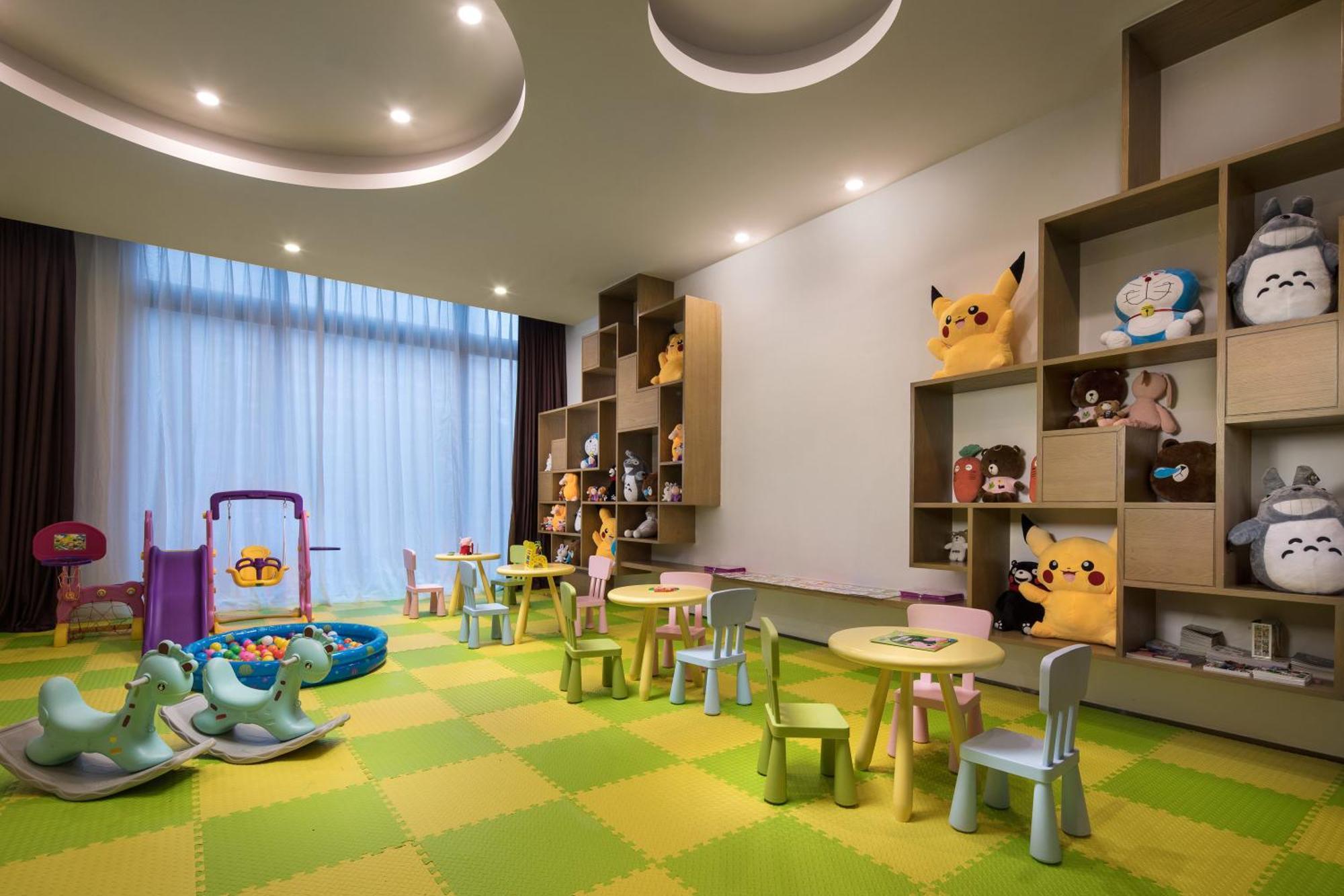 Crowne Plaza Qingdaoorientalmoviemetropolis By Ihg Hotel Ngoại thất bức ảnh