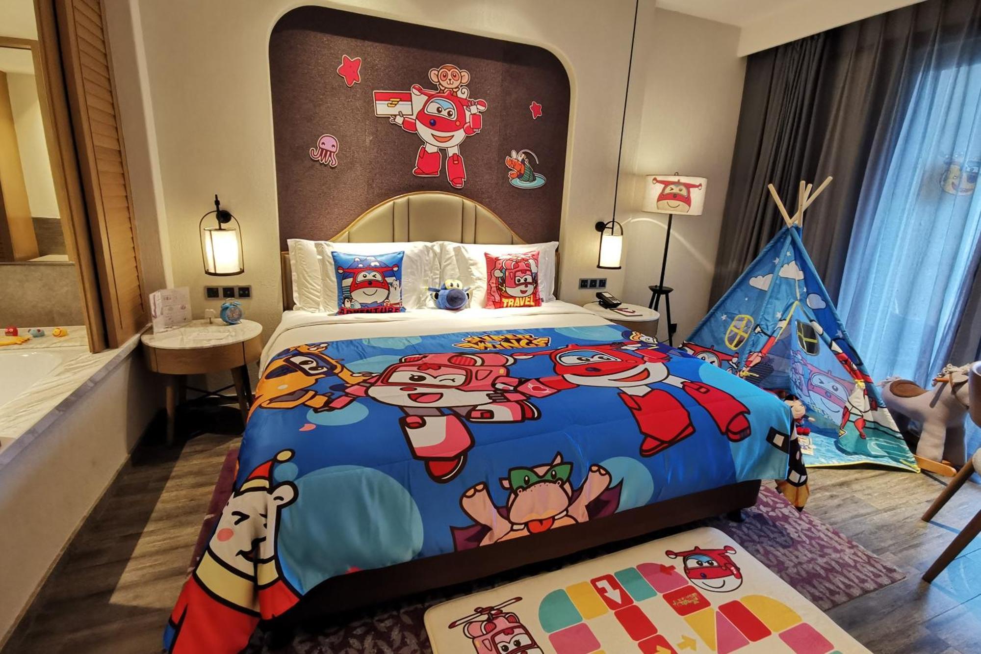 Crowne Plaza Qingdaoorientalmoviemetropolis By Ihg Hotel Ngoại thất bức ảnh